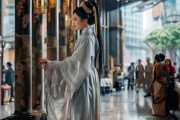 传统与创新并存的浦东服务员礼仪文化